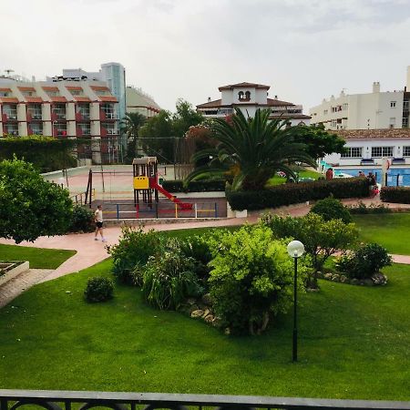 Carihuela Palace Beach Appartement Torremolinos Buitenkant foto