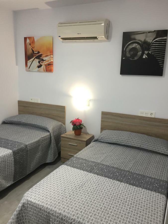 Carihuela Palace Beach Appartement Torremolinos Buitenkant foto