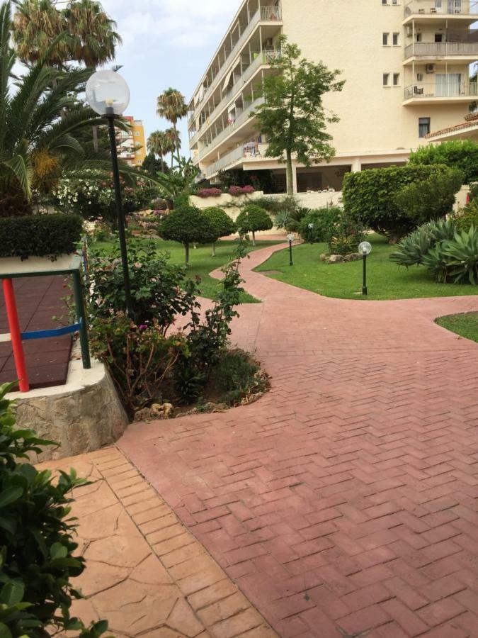 Carihuela Palace Beach Appartement Torremolinos Buitenkant foto