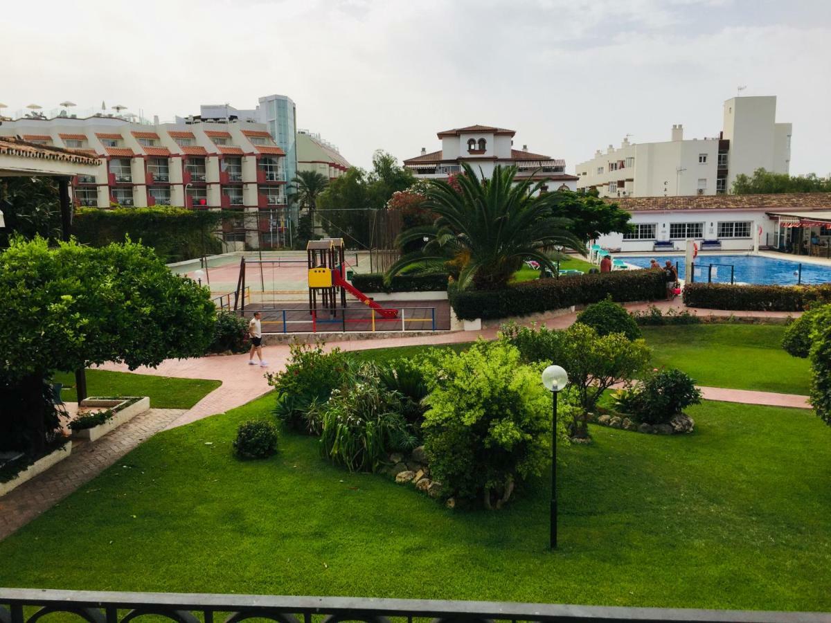 Carihuela Palace Beach Appartement Torremolinos Buitenkant foto